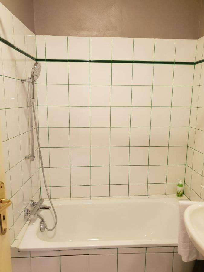 City House Appartements Entraigues-sur-la-Sorgue Buitenkant foto